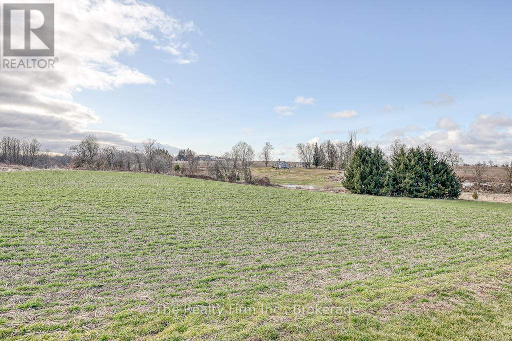 716173 18th Line Property Photo 41