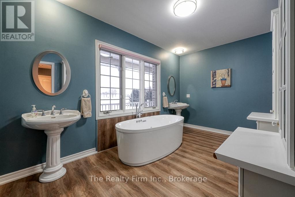716173 18th Line Property Photo 19