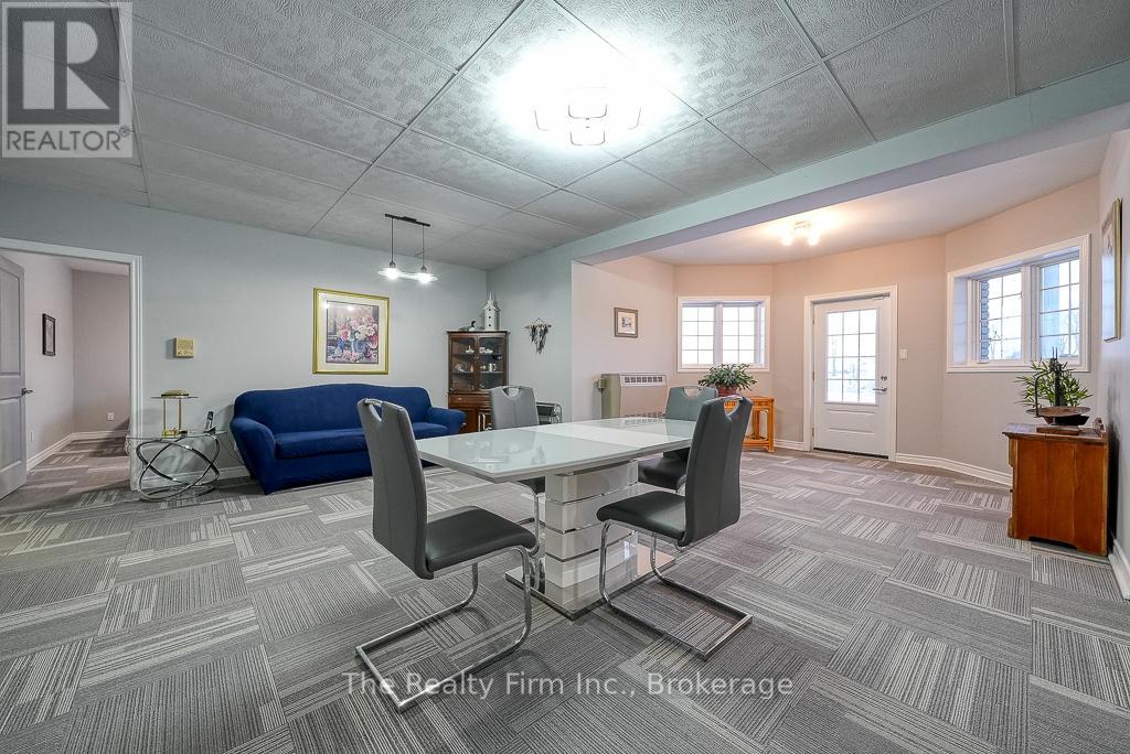 716173 18th Line Property Photo 25