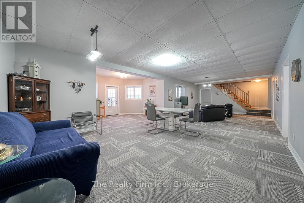 716173 18th Line Property Photo 26
