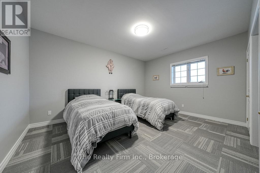 716173 18th Line Property Photo 27