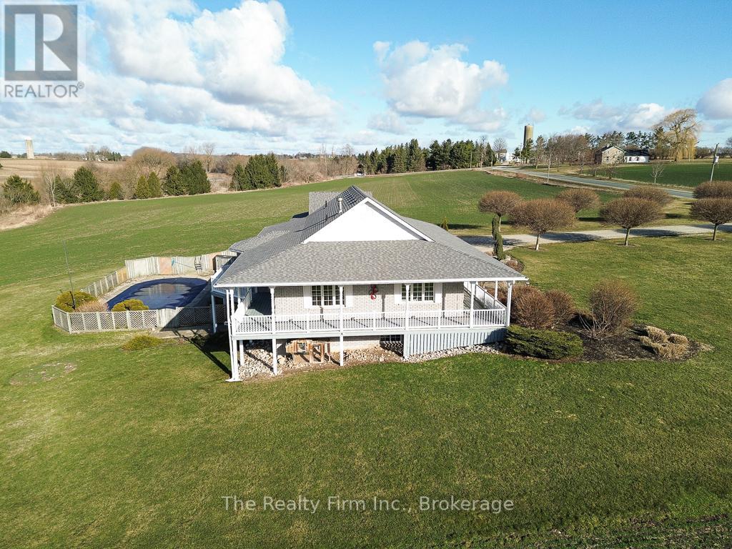 716173 18th Line Property Photo 35