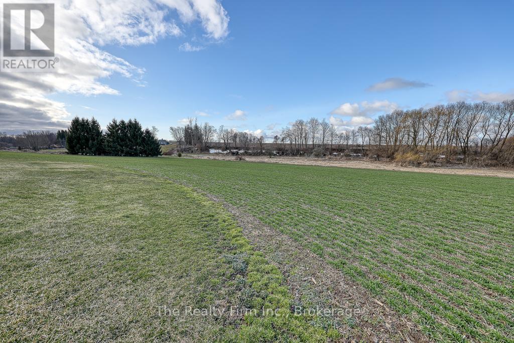 716173 18th Line Property Photo 42