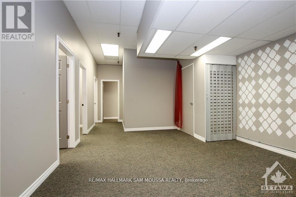2602 - 2586 Innes Road Property Photo 3