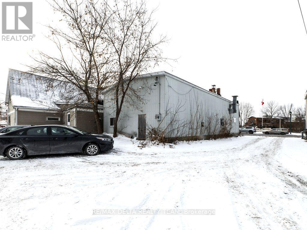 27 Bridge Street Property Photo 4