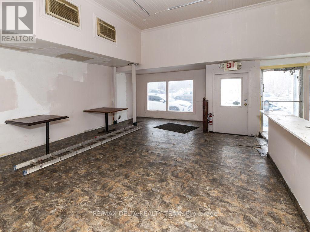 27 Bridge Street Property Photo 5