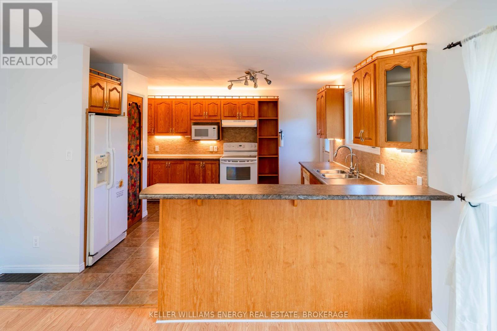 12699 Loyalist Parkway Property Photo 18
