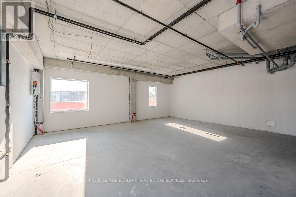 1 - 301 Westmount Road W Property Photo 13