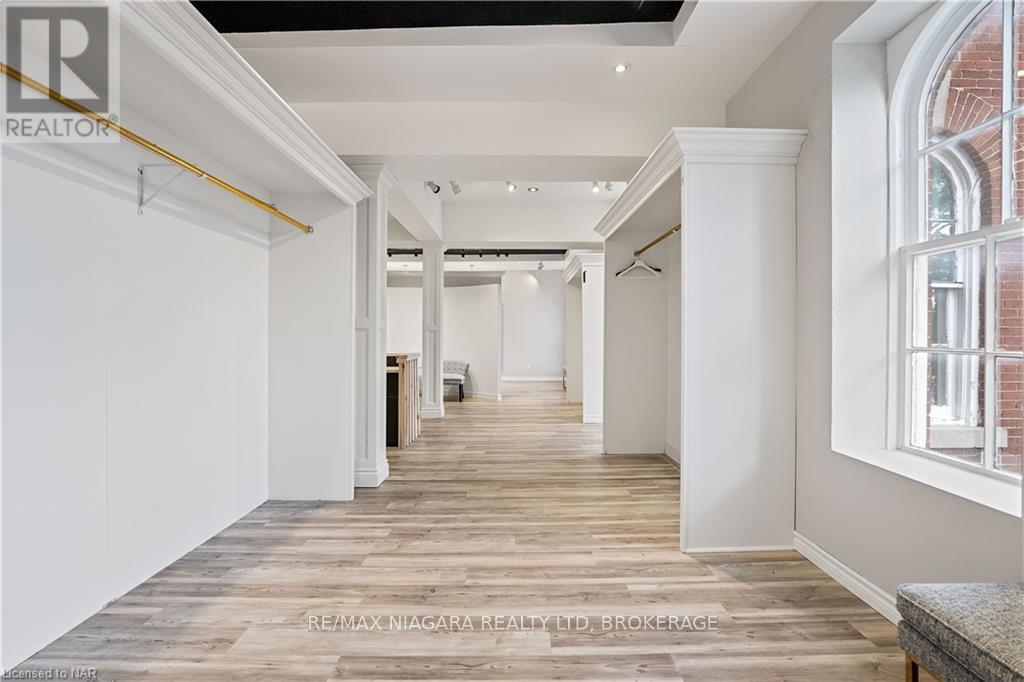 Upper - 15 Welland Avenue Property Photo 8