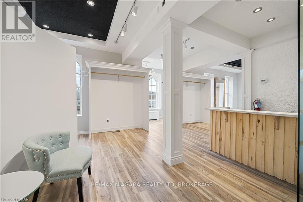Upper - 15 Welland Avenue Property Photo 12