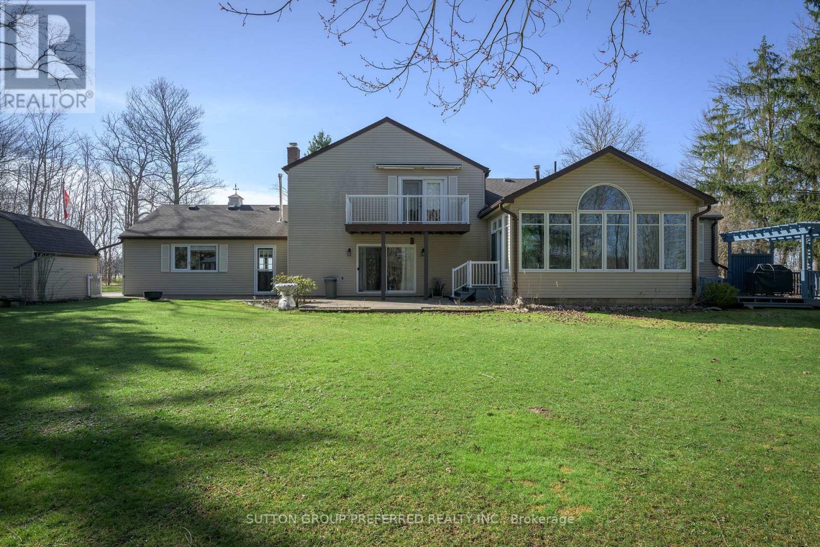 6186 Egremont Drive Property Photo 4