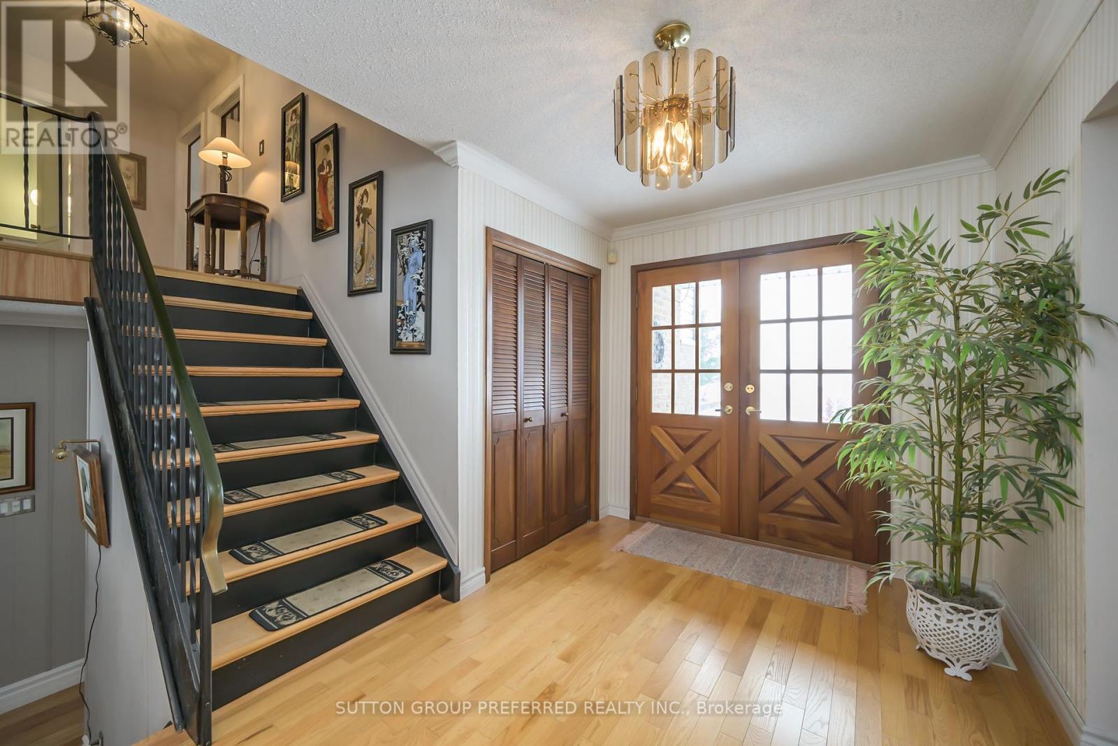6186 Egremont Drive Property Photo 6