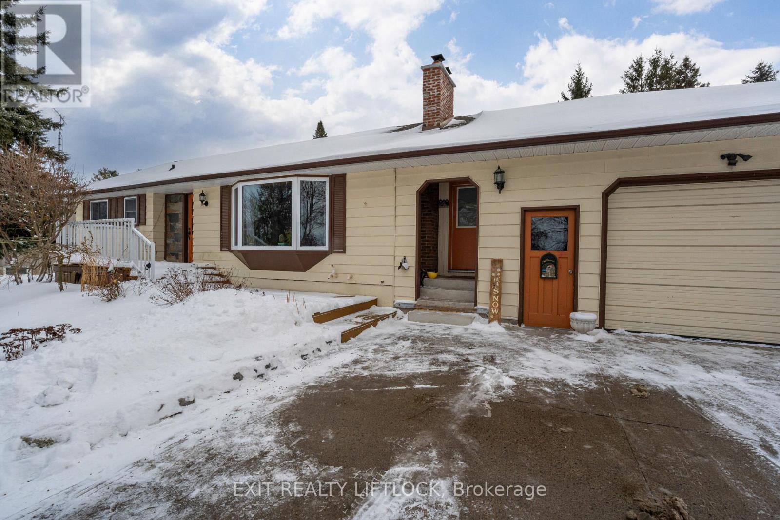 1639 Baseline Road Property Photo 2