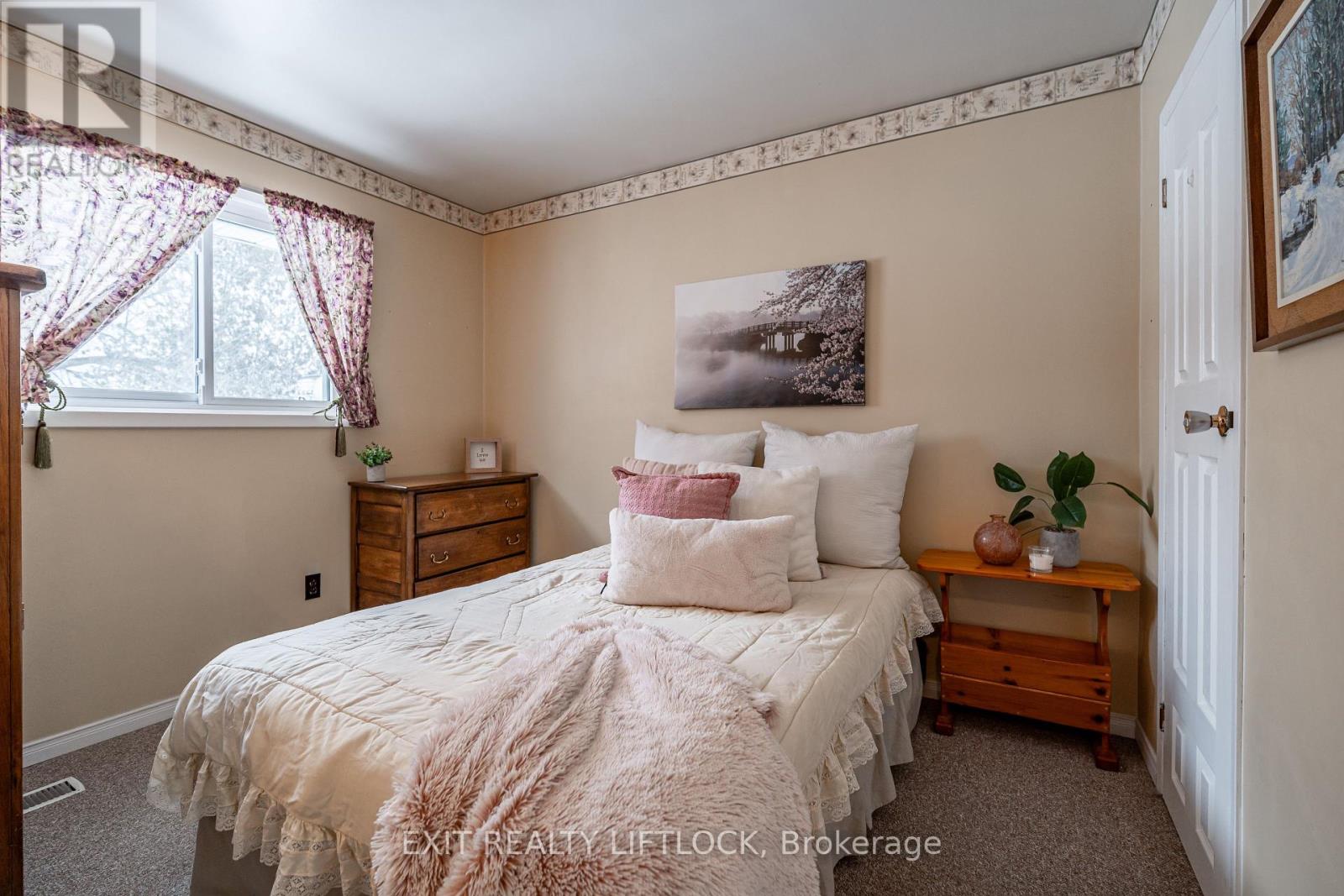1639 Baseline Road Property Photo 16