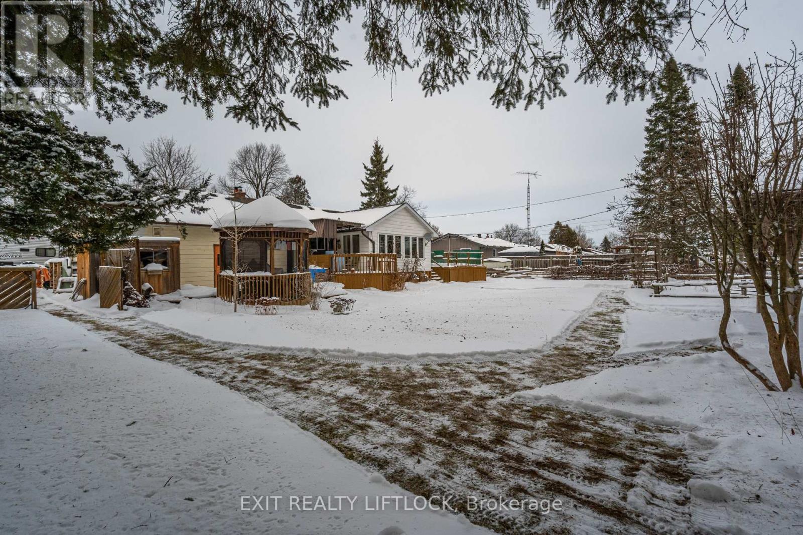 1639 Baseline Road Property Photo 34
