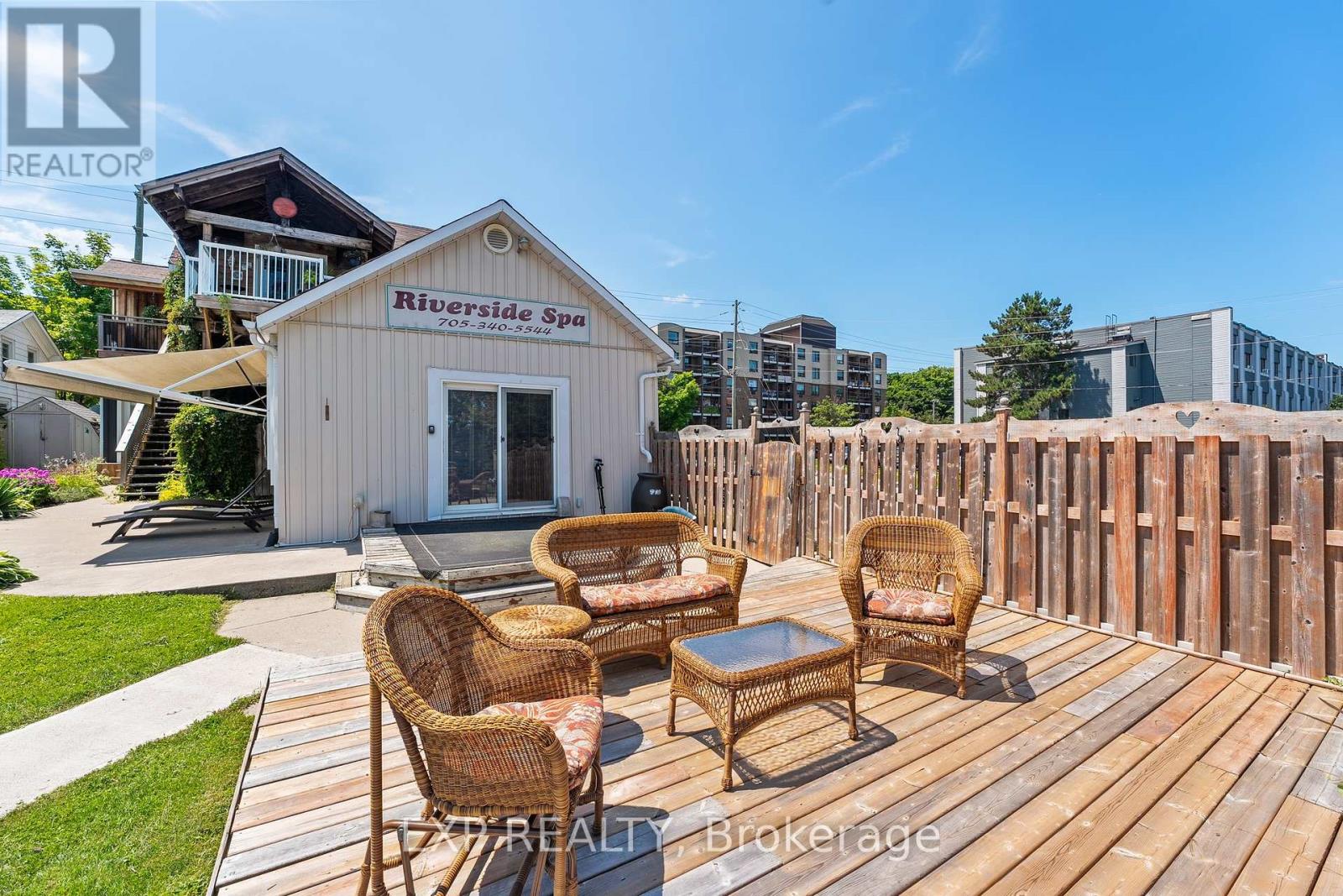 104 William Street N Property Photo 13