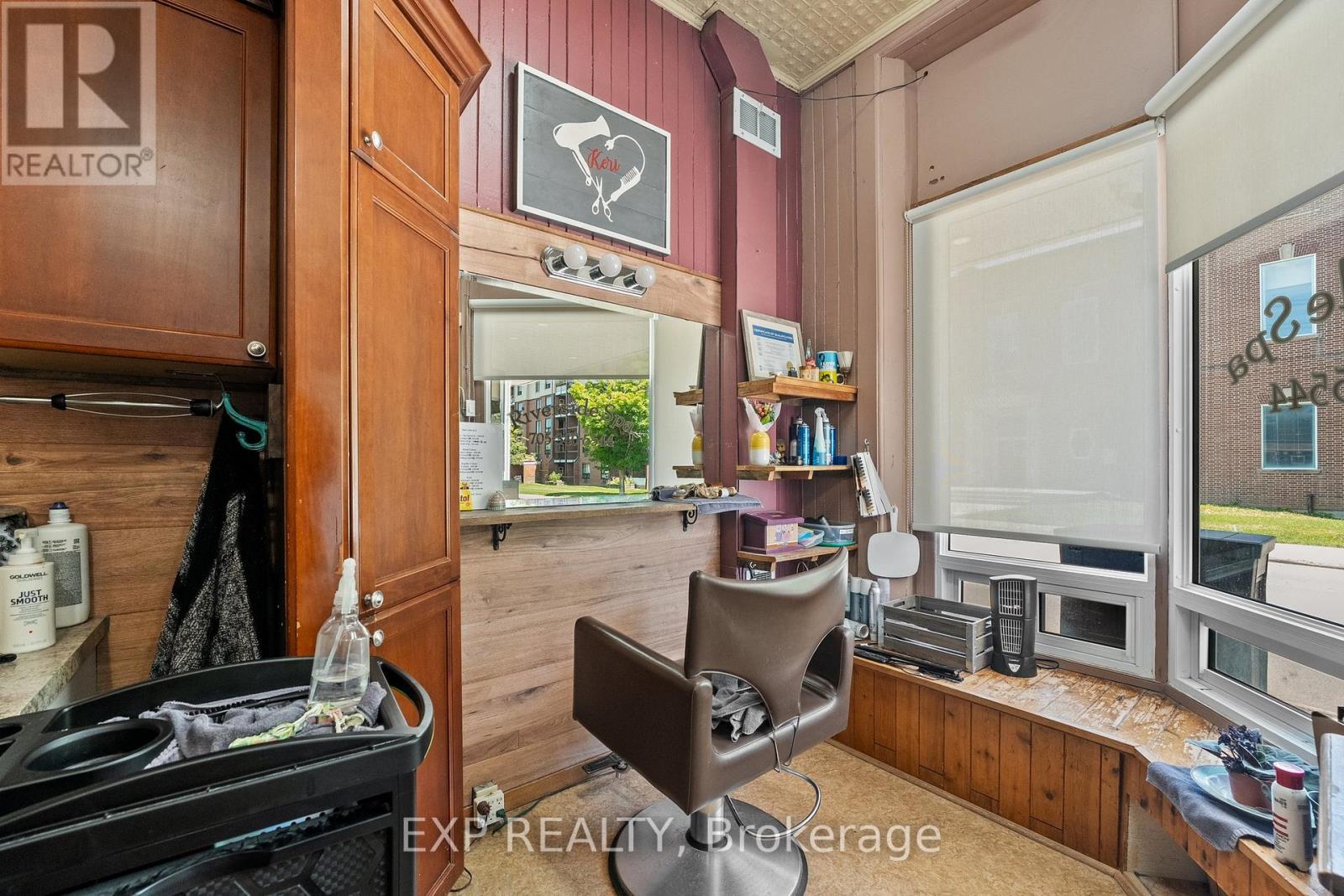 104 William Street N Property Photo 18