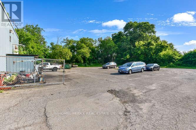 163 Perth Street Property Photo 10