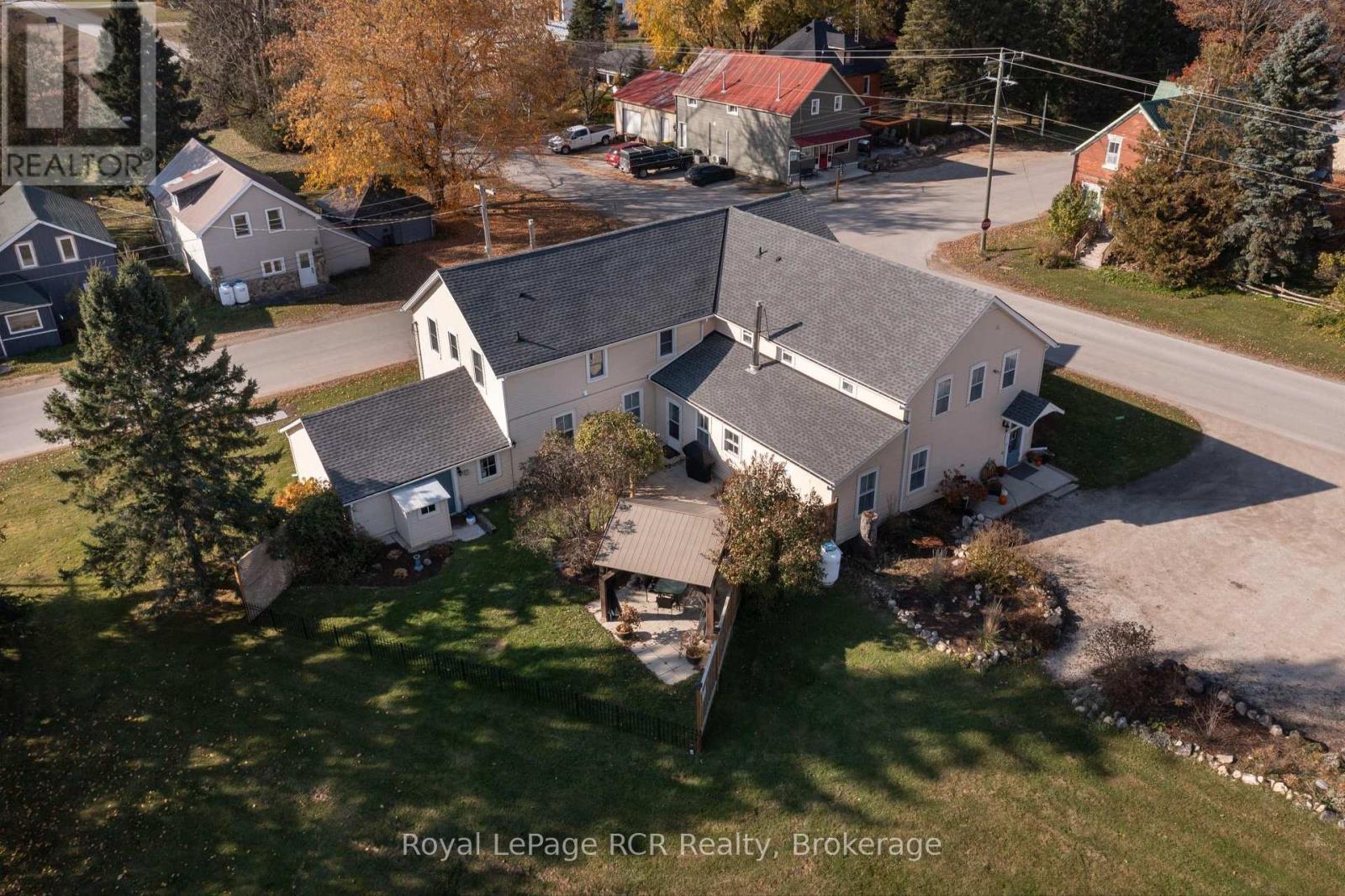726004 22b Side Road Property Photo 40