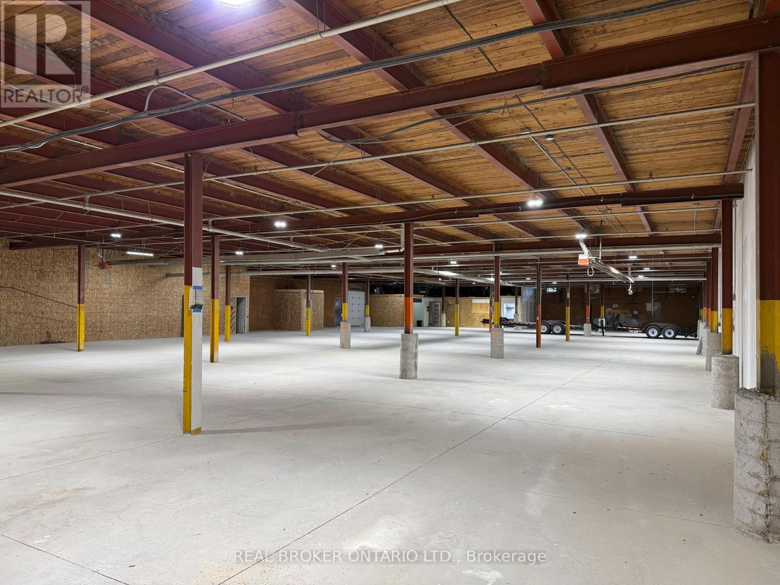 6 - 5900 Thorold Stone Road Property Photo 6