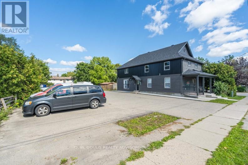118 Alma Street Property Photo 10
