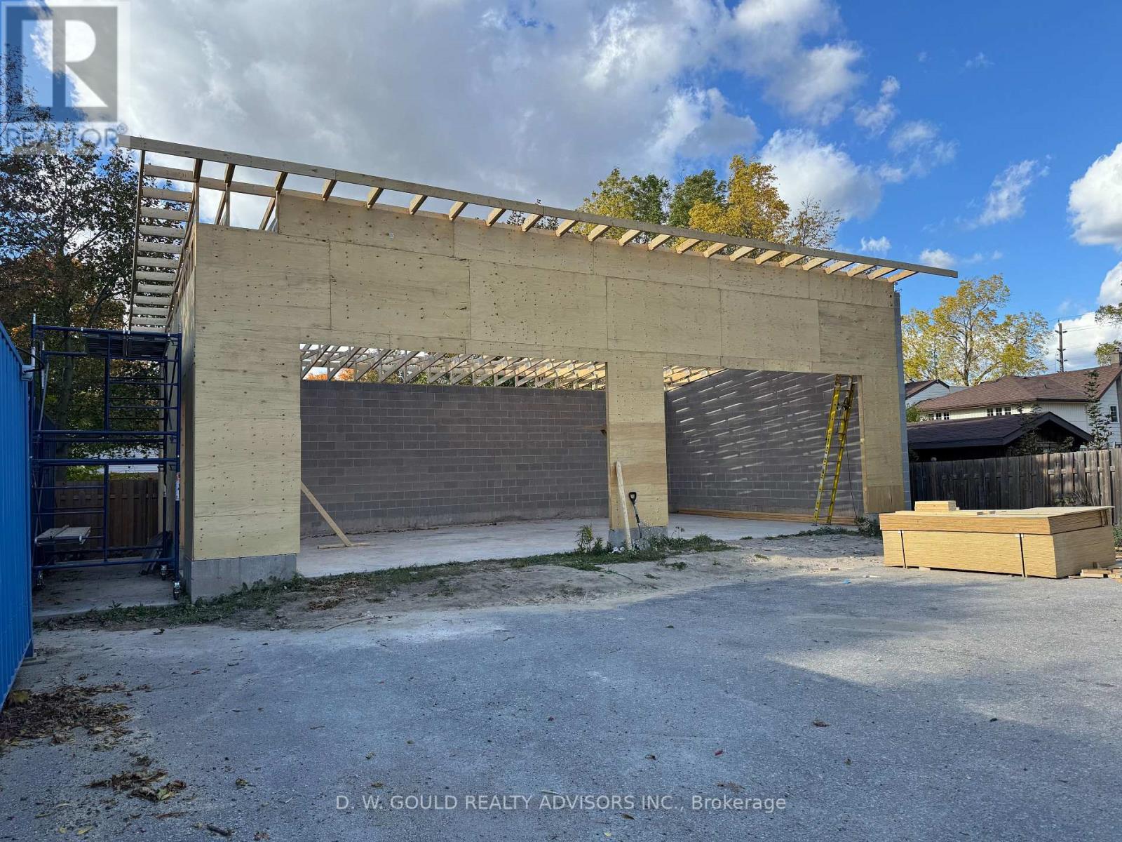 118 Alma Street Property Photo 2