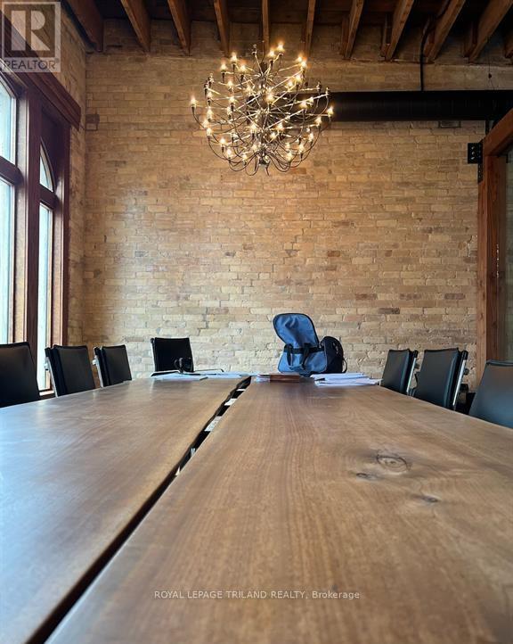 284 Dundas Street Property Photo 10