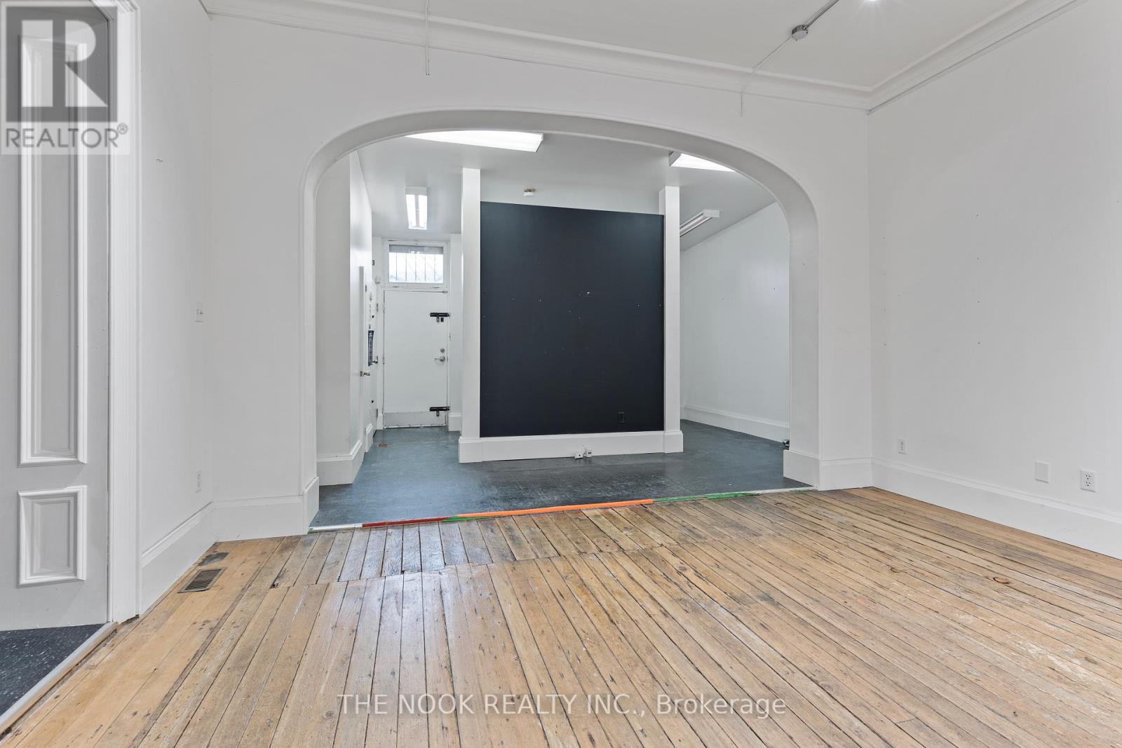 56 Walton Street Property Photo 9