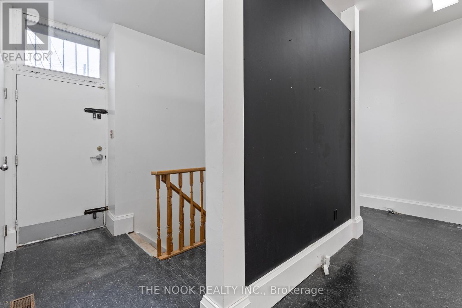 56 Walton Street Property Photo 11