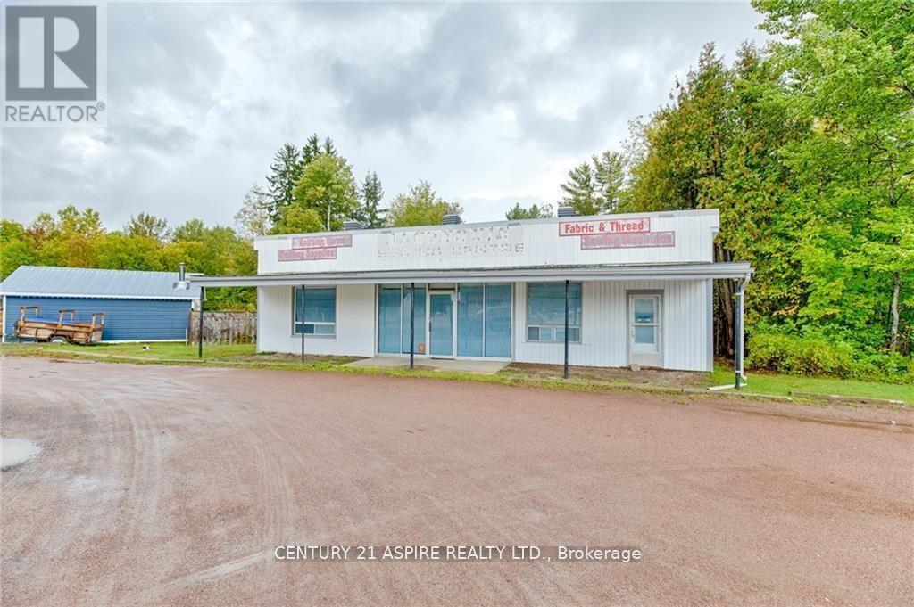 2096 Petawawa Boulevard Property Photo 1