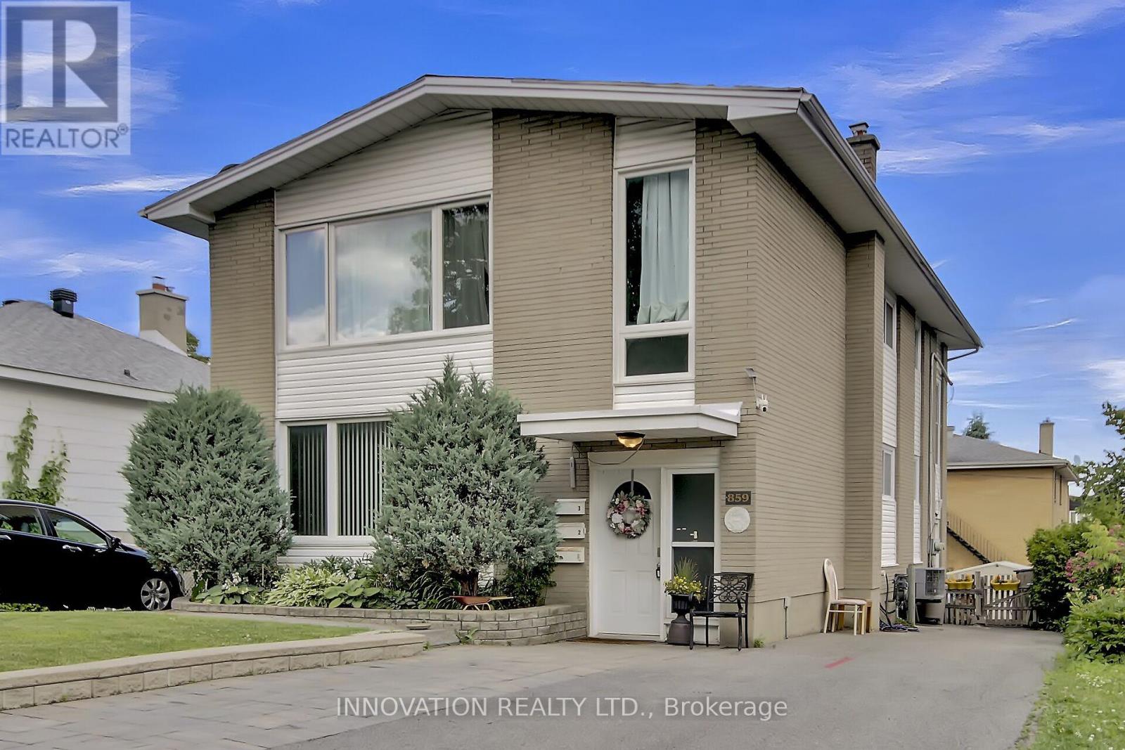 859 Tavistock Road Property Photo 1