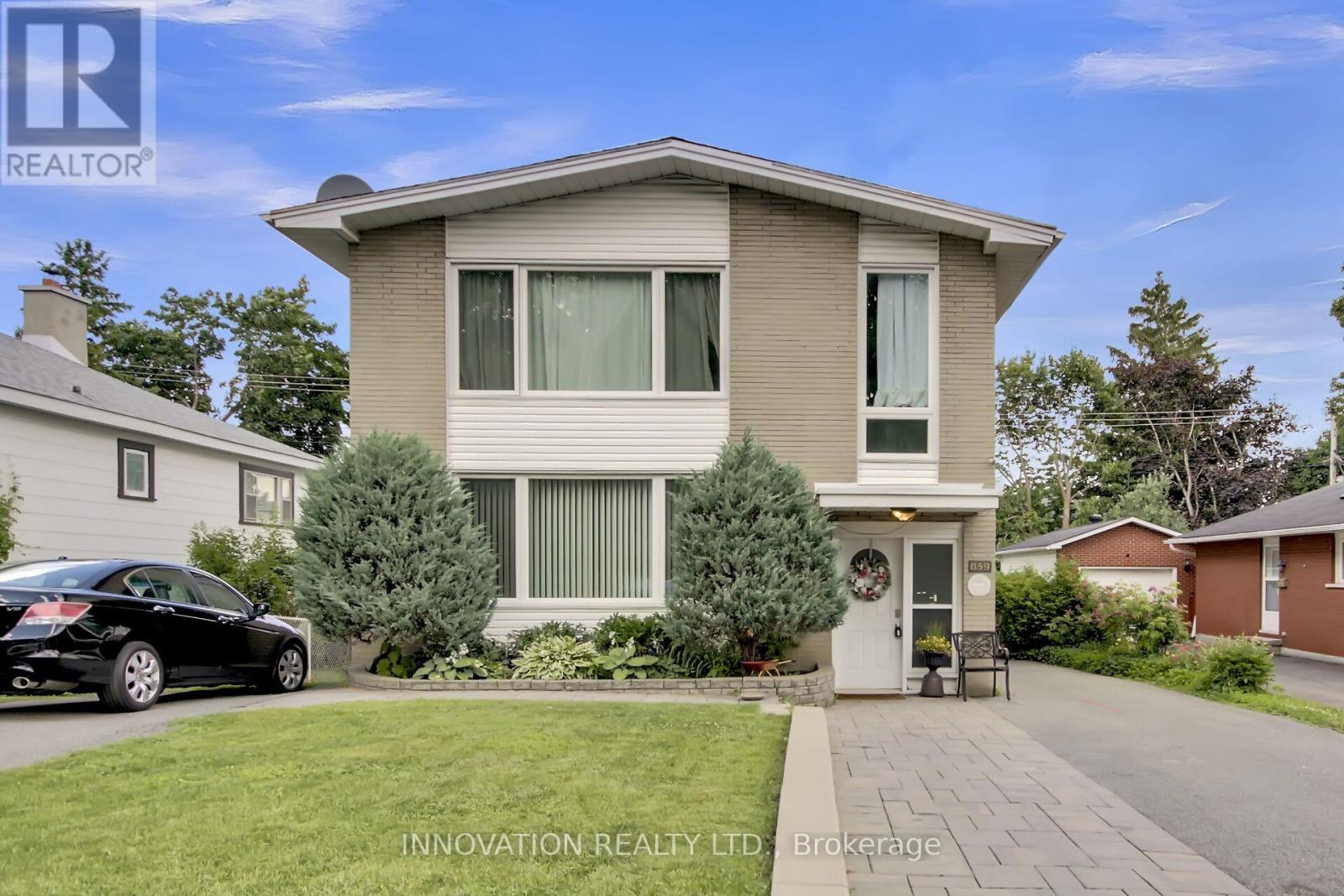 859 Tavistock Road Property Photo 2