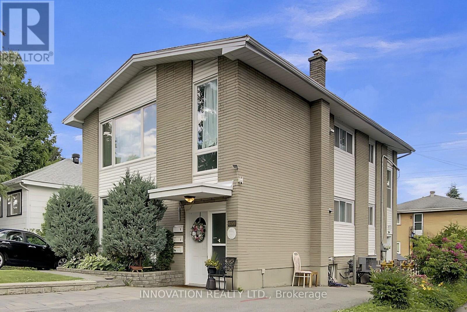 859 Tavistock Road Property Photo 4