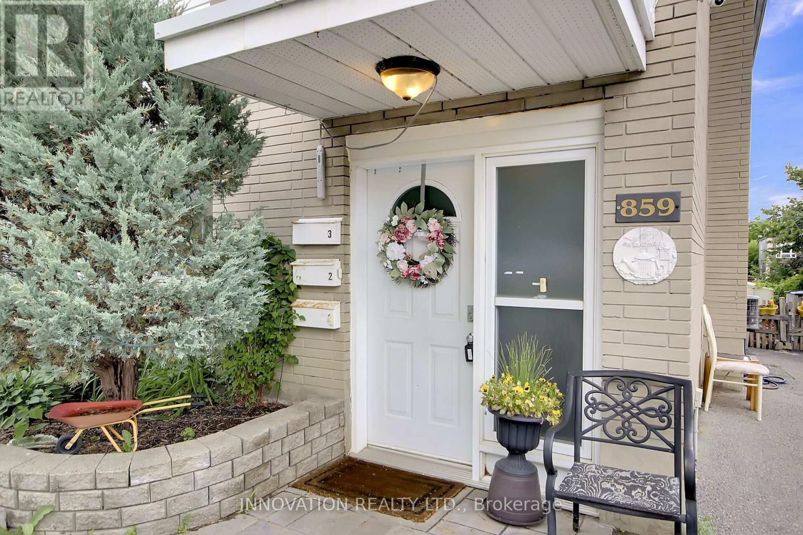 859 Tavistock Road Property Photo 5