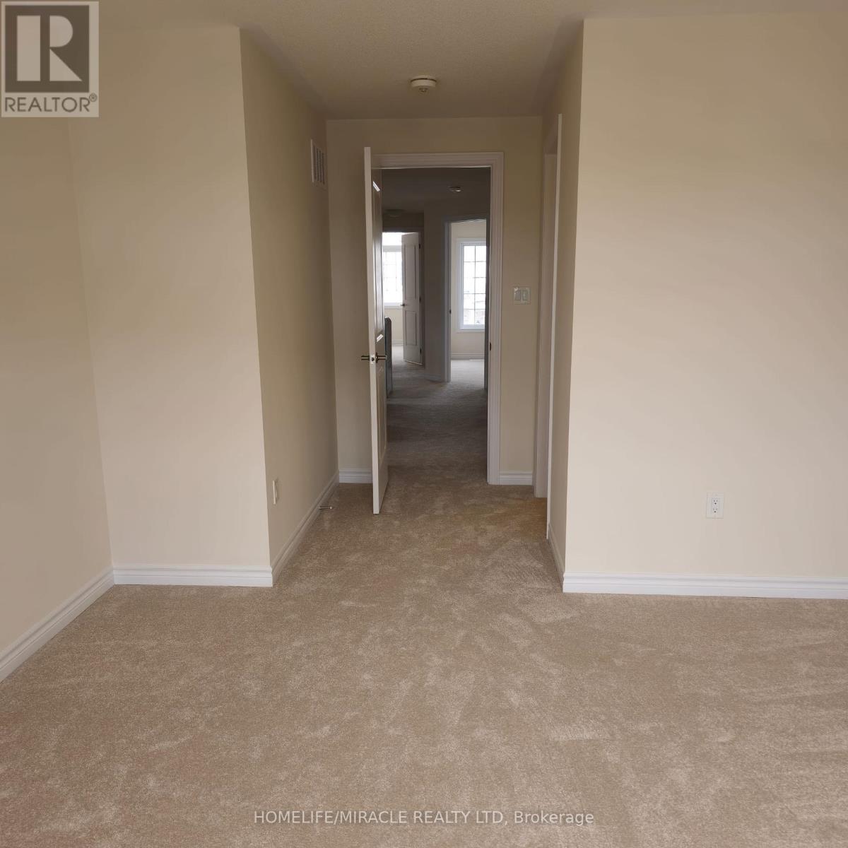 99 Molozzi Street Property Photo 8