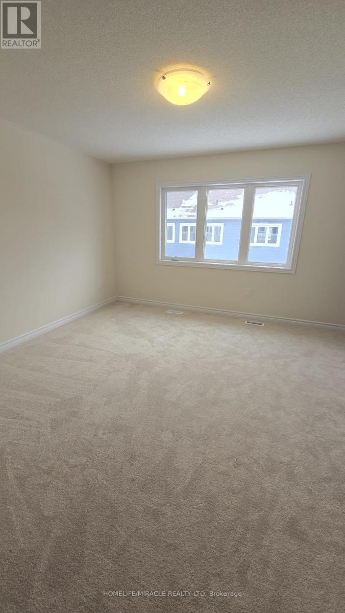 99 Molozzi Street Property Photo 9