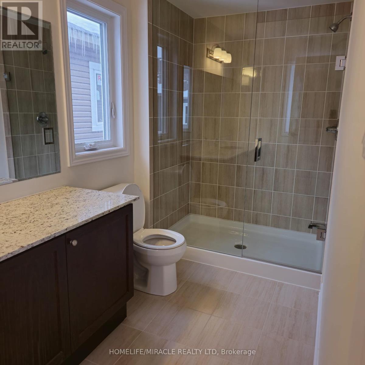 99 Molozzi Street Property Photo 10