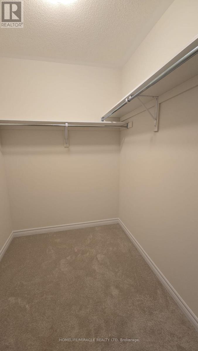 99 Molozzi Street Property Photo 14