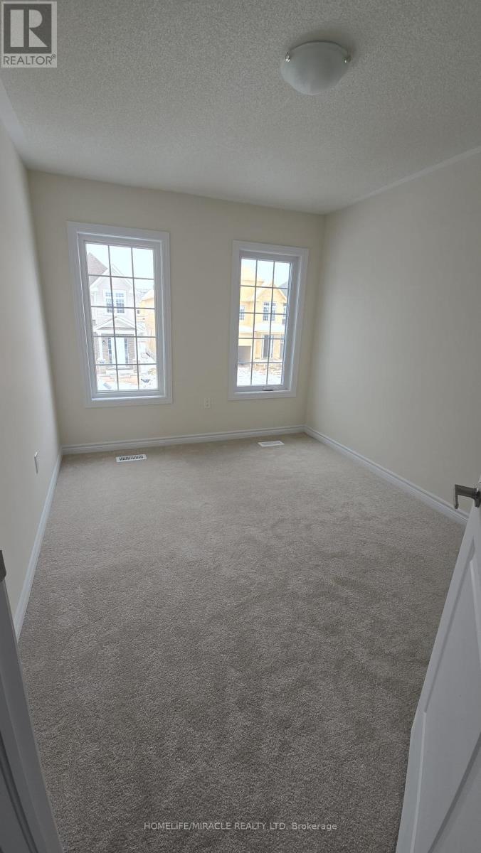 99 Molozzi Street Property Photo 16