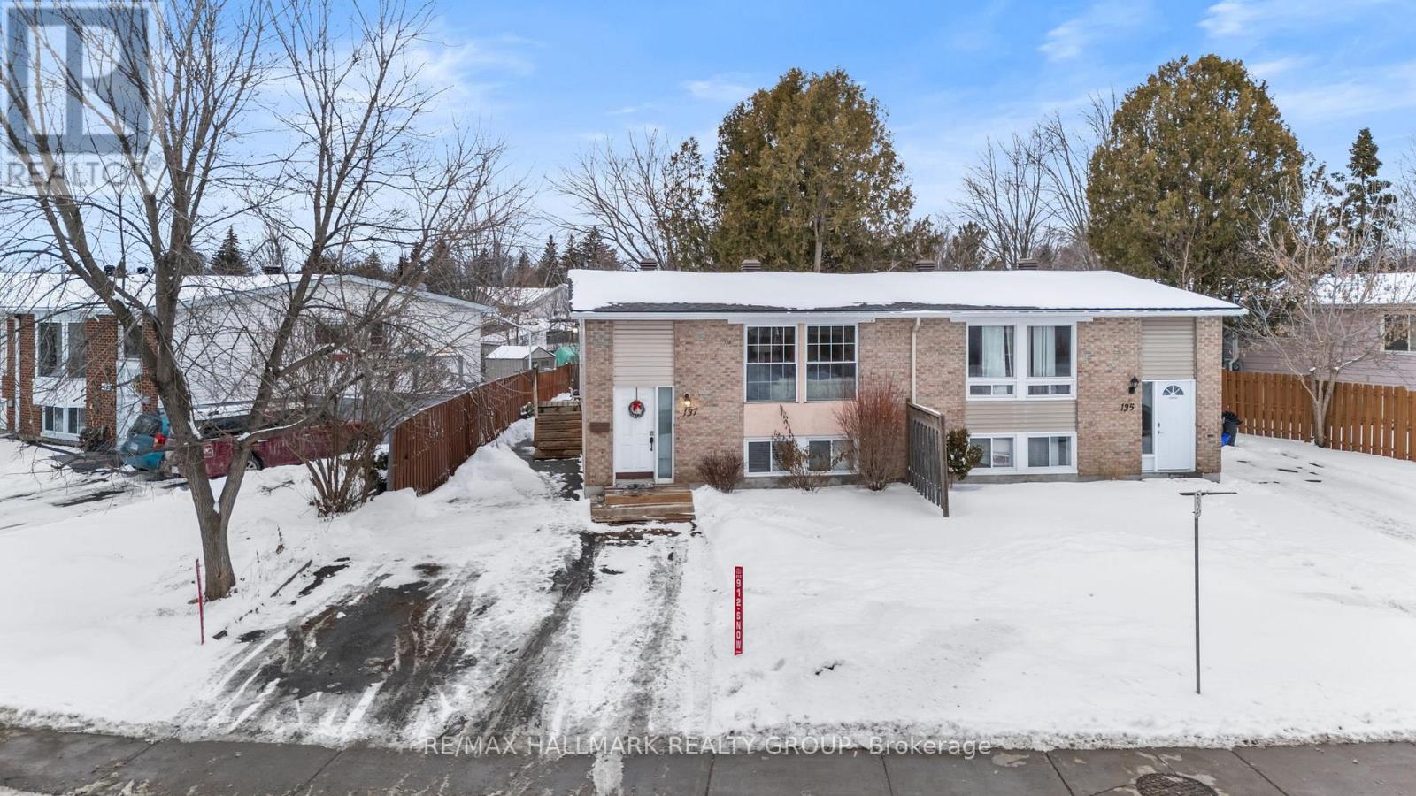 137 Glamorgan Drive Property Photo 1
