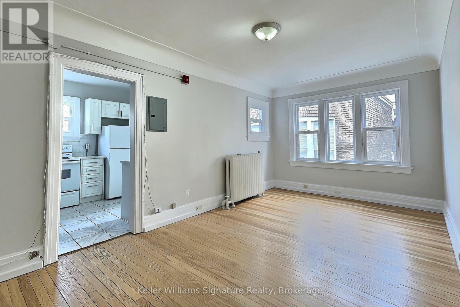 8 - 8 Tisdale Street S Property Photo 2