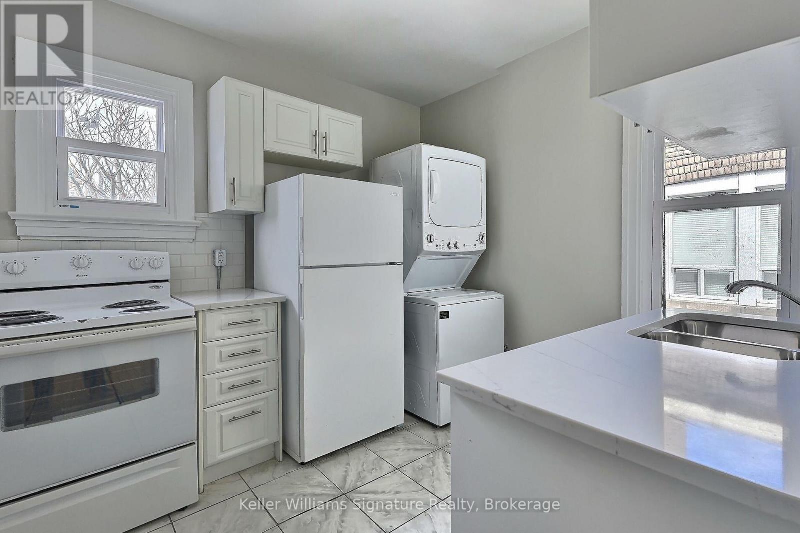 8 - 8 Tisdale Street S Property Photo 4