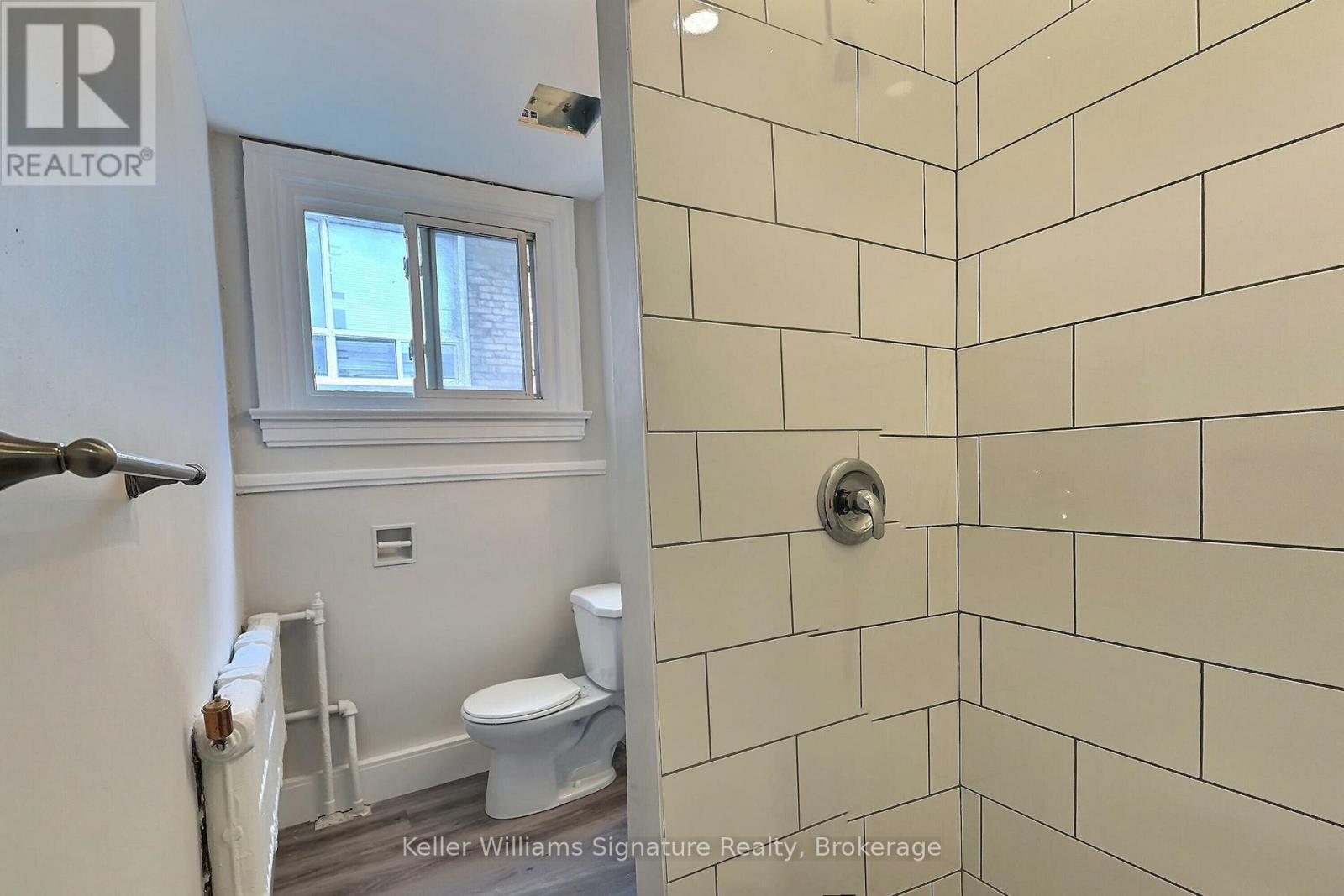 8 - 8 Tisdale Street S Property Photo 9
