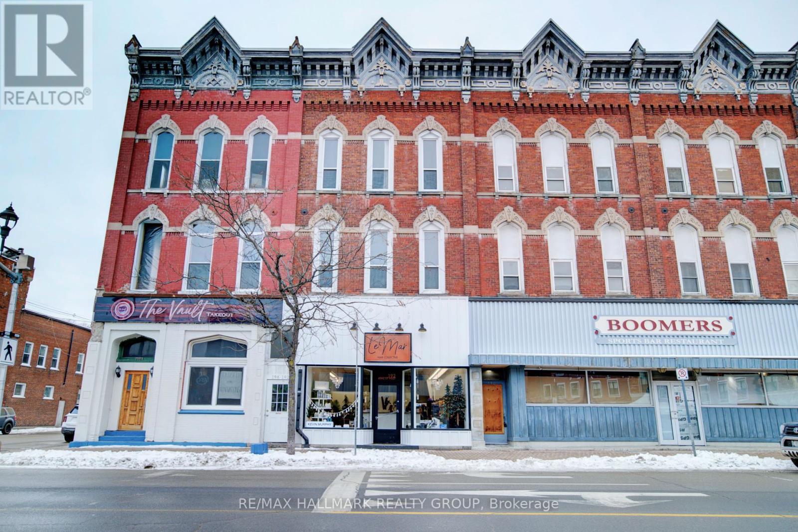 192 King Street W Property Photo
