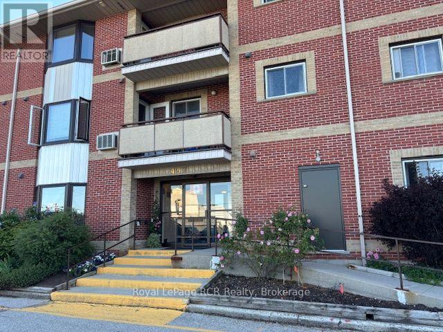 108 - 497 BIRMINGHAM STREET W