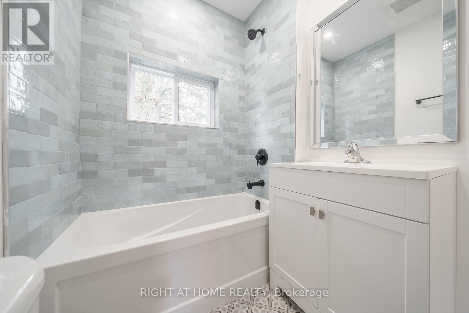 105 Aikman Avenue Property Photo 4