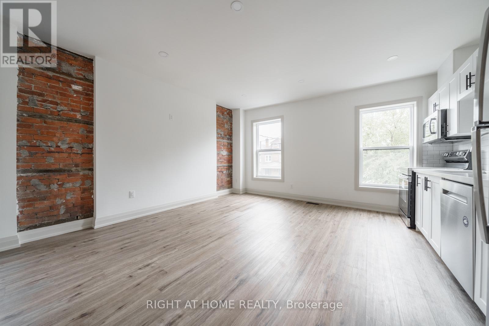 105 Aikman Avenue Property Photo 12