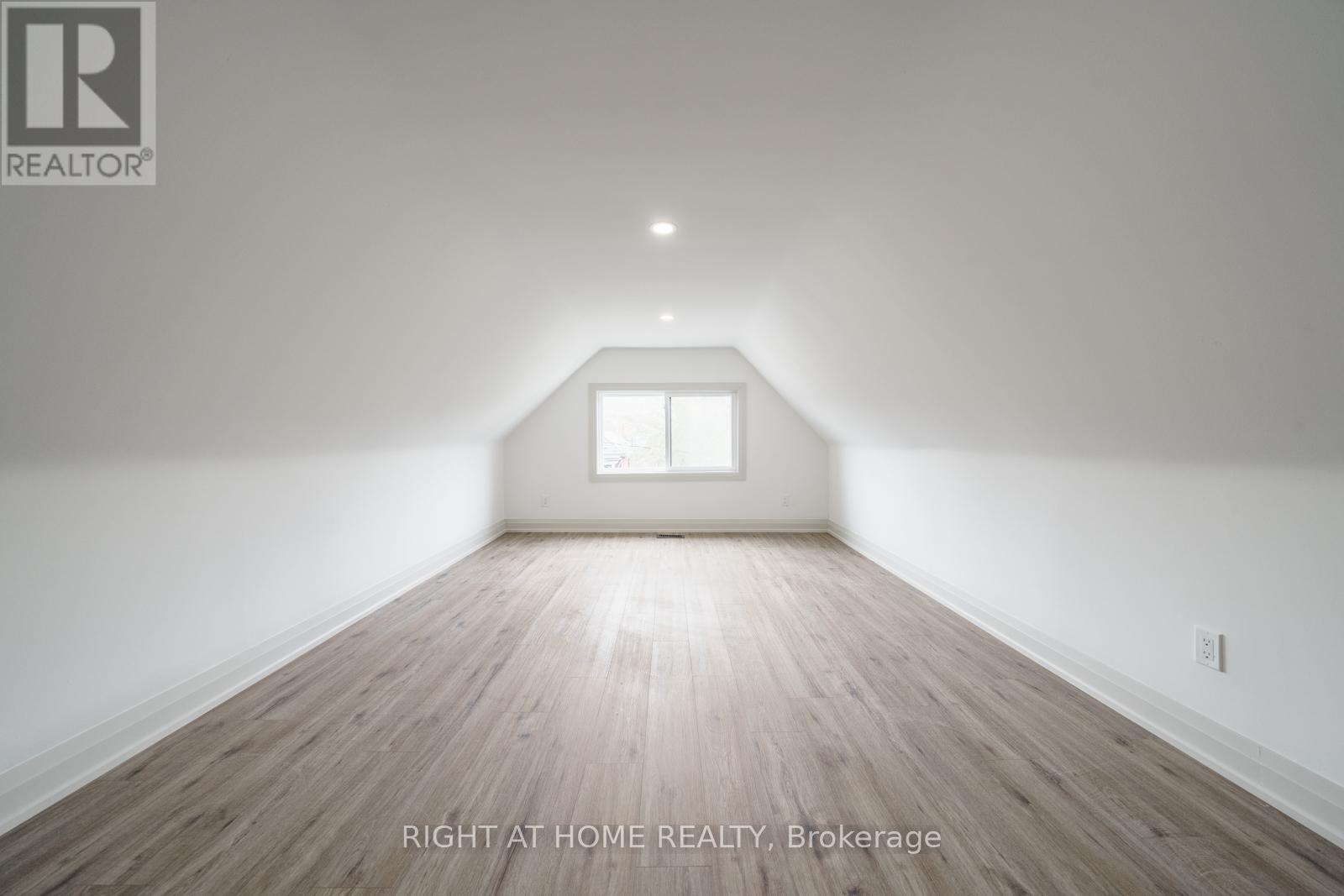 105 Aikman Avenue Property Photo 13