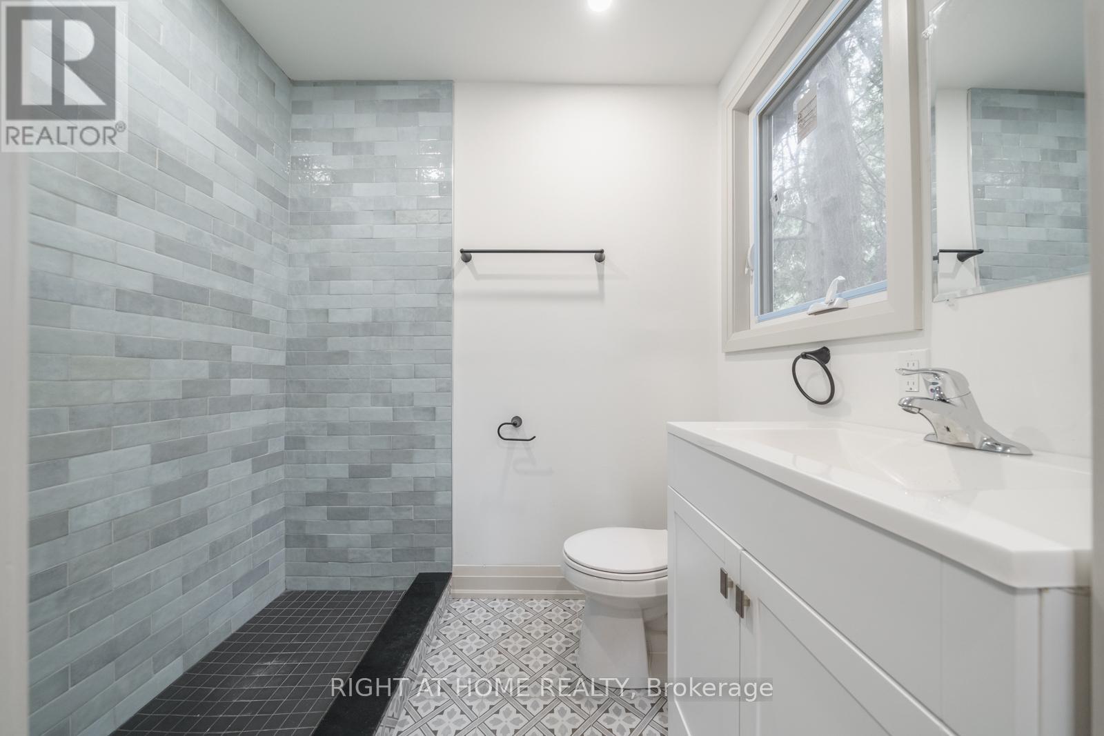 105 Aikman Avenue Property Photo 17