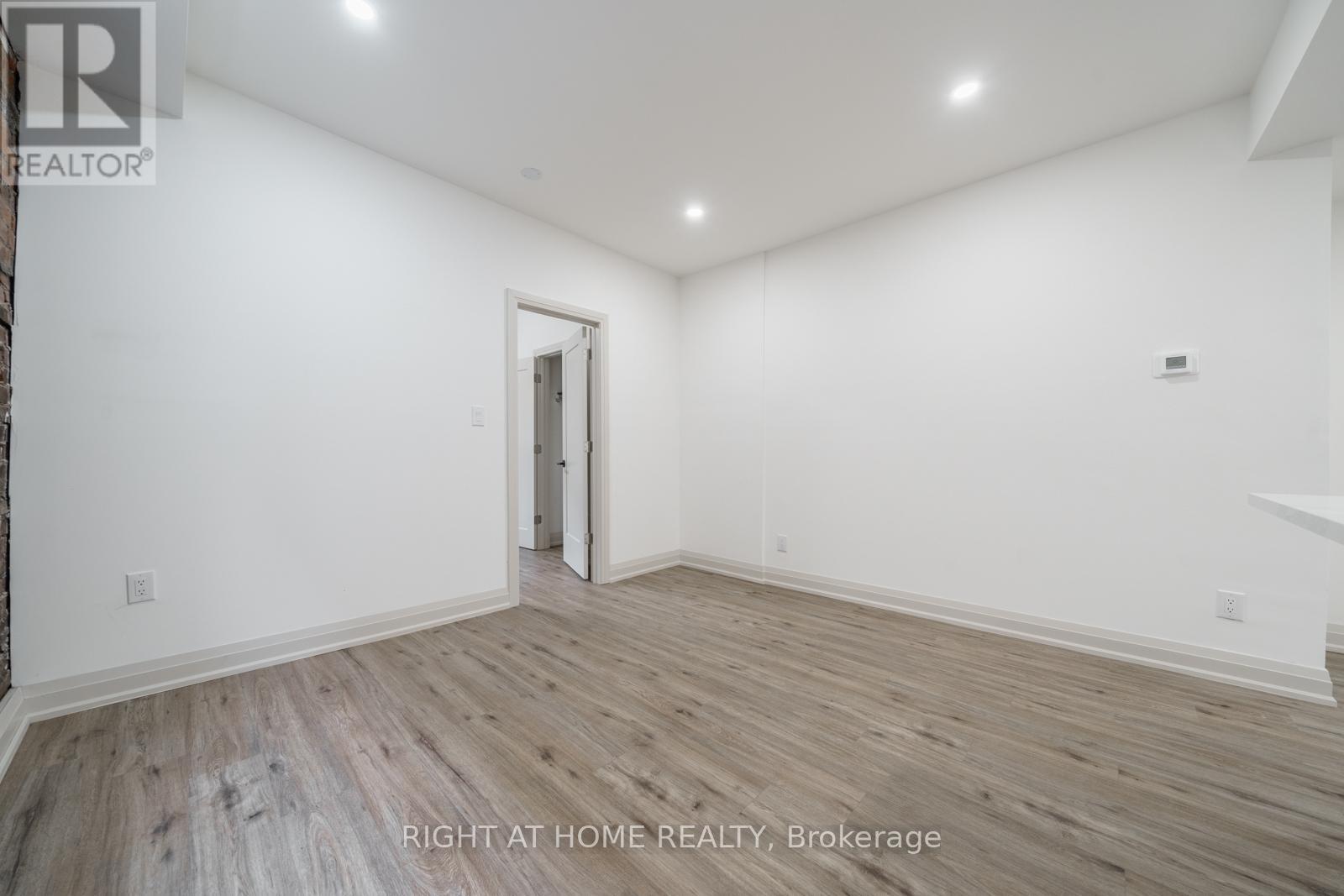 105 Aikman Avenue Property Photo 22
